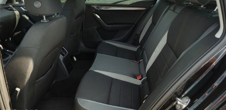 Skoda Octavia cena 55900 przebieg: 182000, rok produkcji 2016 z Słupca małe 352